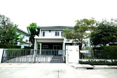เช่าบ้านเดี่ยว เขตประเวศ : HR3557เช่าบ้านเดี่ยวหรู มัณฑนา บางนา-วงแหวน (ซอยราม2) 76.5 ตร.ว. หลังใหญ่ แต่งครบ พร้อมอยู่ เดินไปรร.นานาชาติ Dulwich ได้เลย