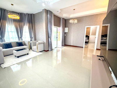 บ้านเดี่ยว บางละมุง ชลบุรี : House for Sale Nong Pla Lai East Pattaya 3Bedroom
