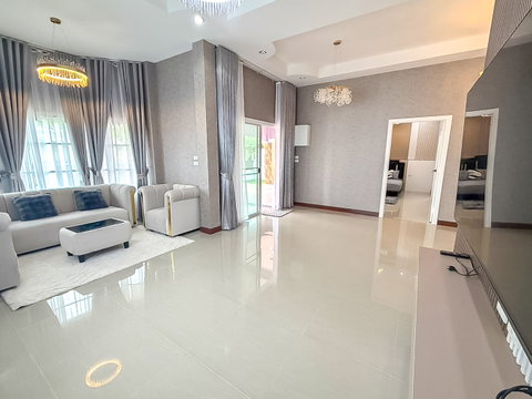 House for Sale Nong Pla Lai East Pattaya 3Bedroom