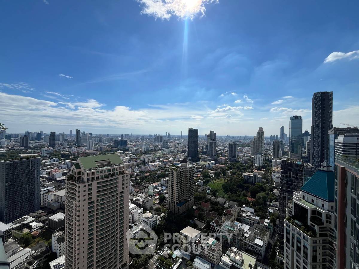 รูป คอนโด 5 ห้องนอน ขาย ที่ สาทร การ์เด้นส์ ใกล้ MRT สีลม (ID 3044653) - รูปที่ 19/19