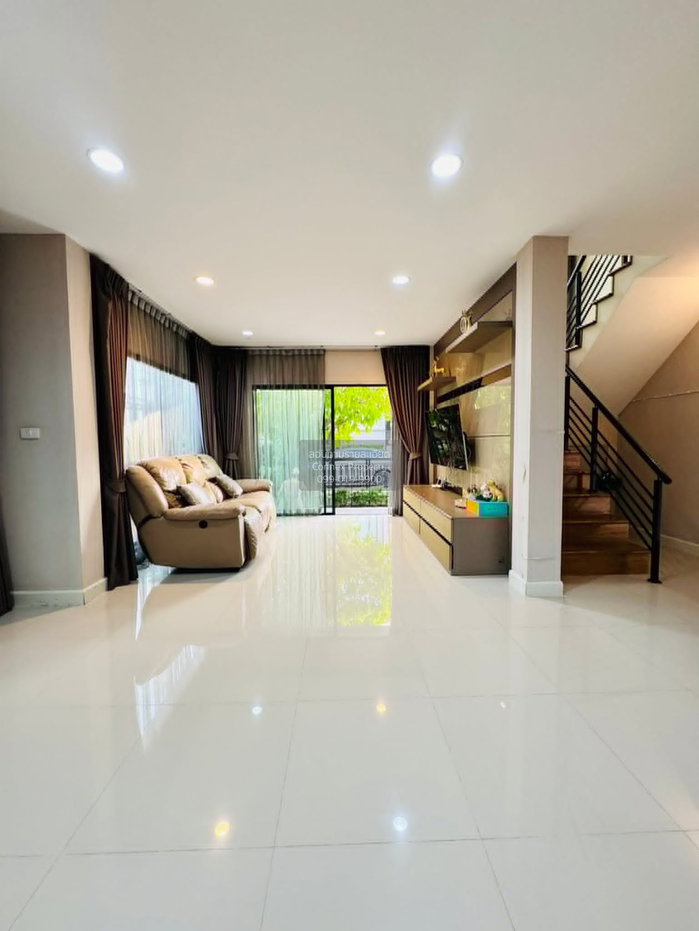 รูป ขายบ้าน หลังริม 3 จอด ไลฟ์ บางกอก บูเลอวาร์ด ราชพฤกษ์ - ปิ่นเกล้า Built-in ทั้งหลัง เจ้าของดูแลอย่างดี ศาลากลาง บางกรวย นนทบุรี CX-161279 ✅ ทักไลน์ @connexproperty ตอบทันที ทีมงานมืออาชีพ ✅ - รูปที่ 8/12
