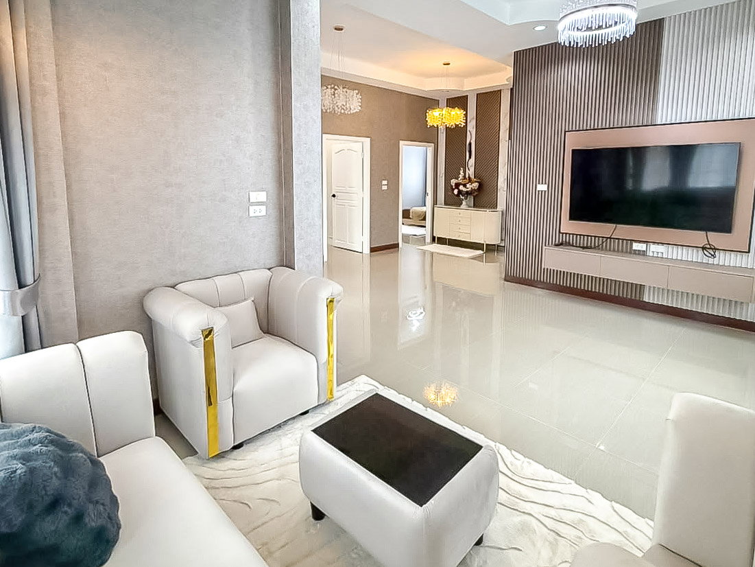 รูป House for Sale Nong Pla Lai East Pattaya 3Bedroom - รูปที่ 2/13