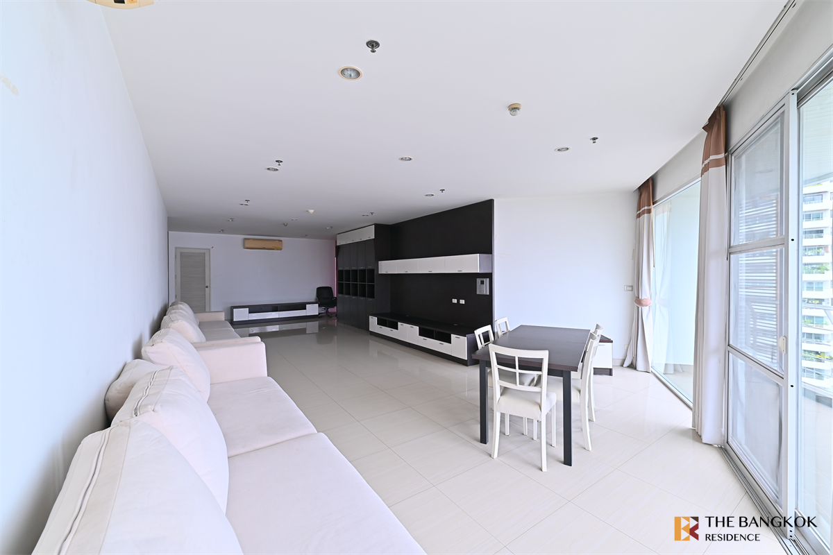 picture The Master Centrium Asoke - Sukhumvit Move-in Ready, Just Bring Your Stuff near BTS Asok - 10/10