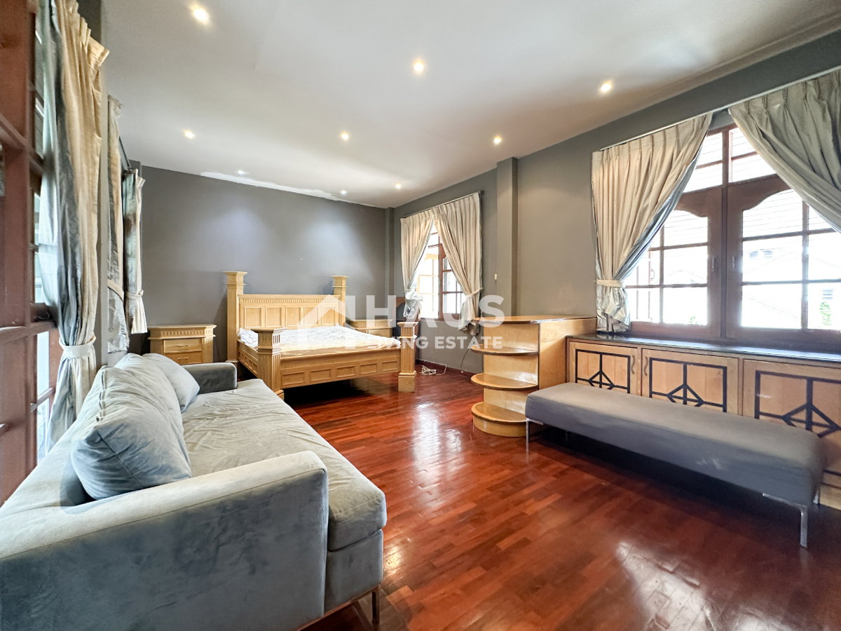 picture House Soi ThesabanSongkhro 2 / 4 Bedrooms #HPCC063 - 12/20