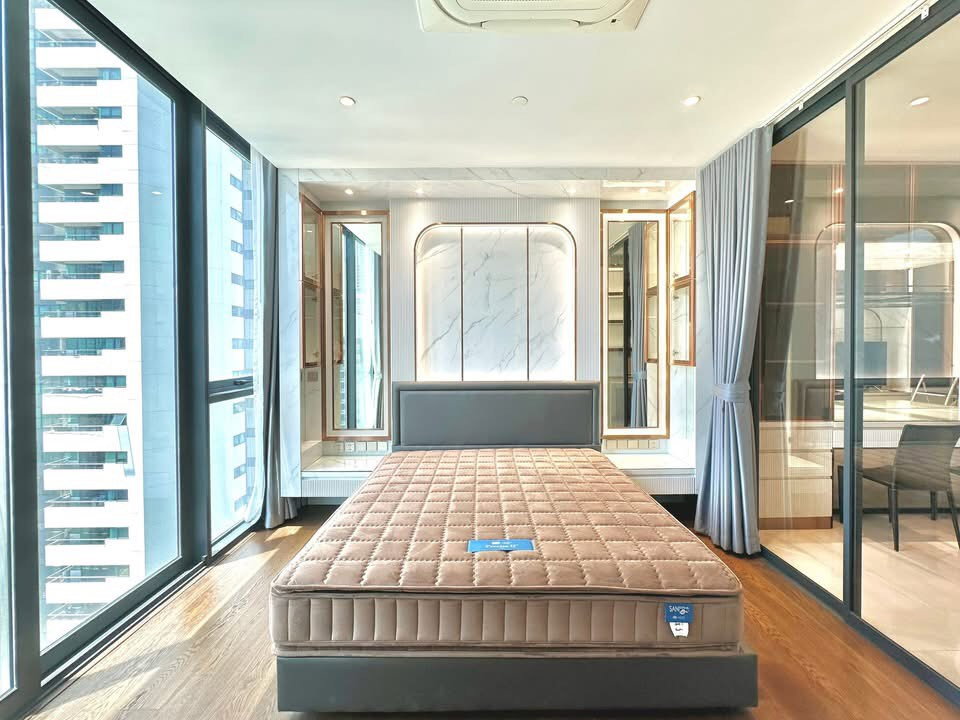 picture Supalai Icon                    Sathorn - 1/14