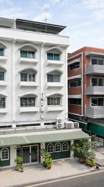 รูป อาคารพาณิชย์หัวมุม 5 ชั้น 2 คูหา 15นอน 15น้ำ MRT ลาดพร้าว 101 249ม. เดอะมอลล์ บางกะปิ 950ม. 40 ตร.ว. 640 ตร.ม. จอดรถ 3-4 คัน - รูปที่ 1/8