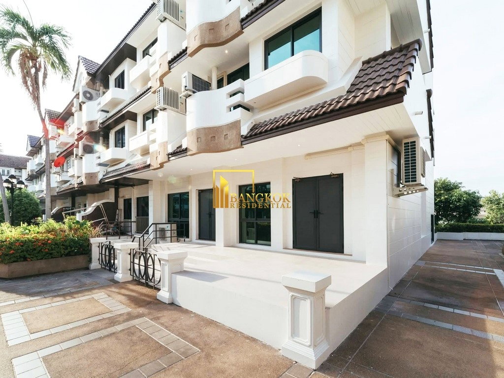 รูป Regent 71 Place | Renovated 5 Bed Townhouse in Phra Khanong - BR49084TH - รูปที่ 2/18