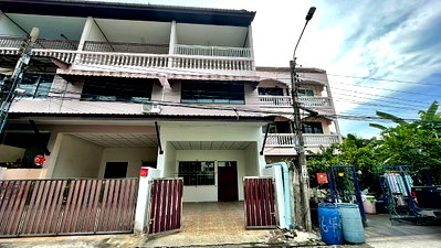 Home office for rent Bangkok : Home office for rent at On Nut 20 Sukhumvit 77