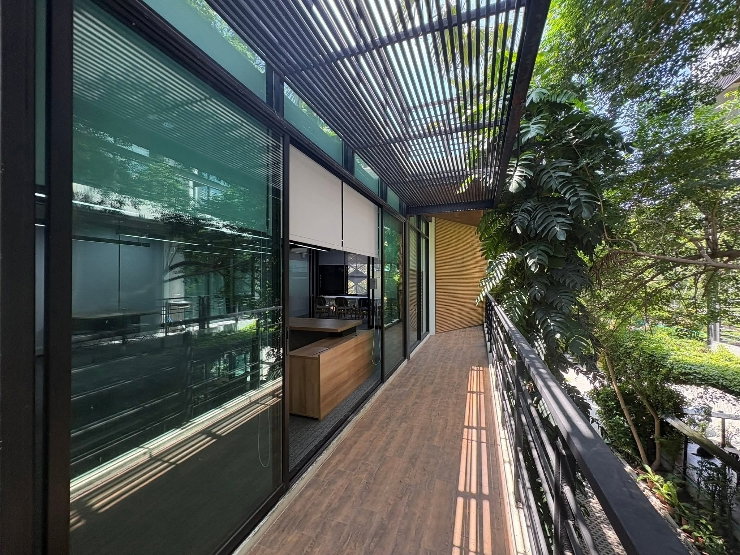 picture ðĢðĢFor rent Garden Office & Waterfront Space 3-stories Sukhumvit 105 (Typing 0974164645, Line: JKJK4645 instead of clicking the blue/green button) - 33/37