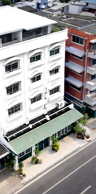 เช่าอาคารพาณิชย์ วิทยาลัยศิลปหัตถกรรมกรุงเทพ : 15นอน 15น้ำ MRT ลาดพร้าว 101 249ม. และ เดอะมอลล์ บางกะปิ 950ม. อาคารพาณิชย์หัวมุม 5 ชั้น 2 คูหา 40 ตร.ว. 640 ตร.ม. จอดรถ 3-4 คัน