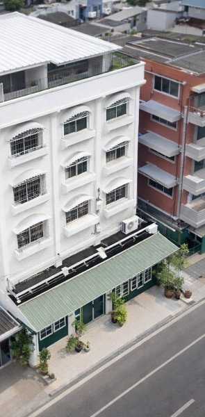 รูป 15นอน 15น้ำ MRT ลาดพร้าว 101 249ม. และ เดอะมอลล์ บางกะปิ 950ม. อาคารพาณิชย์หัวมุม 5 ชั้น 2 คูหา 40 ตร.ว. 640 ตร.ม. จอดรถ 3-4 คัน - รูปที่ 1/8