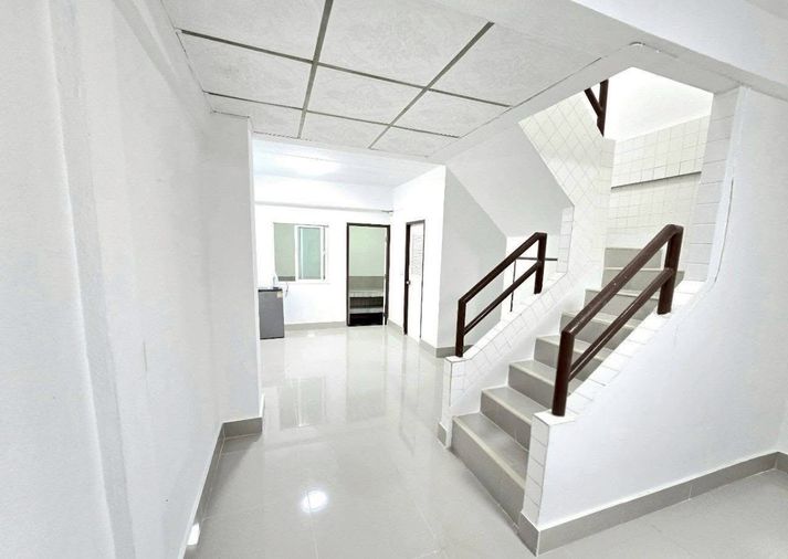2-bed townhouse for rent, 16 sq wah, Phra Khanong