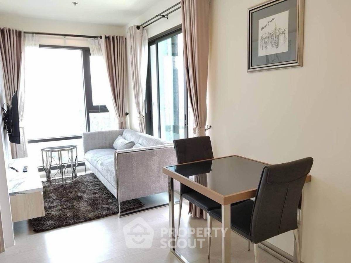 รูป คอนโด 1 ห้องนอน 42 ตร.ม. ที่ Rhythm Sukhumvit 36-38 ใกล้ BTS ทองหล่อ 300 ม. (ID 2727322) - รูปที่ 2/3