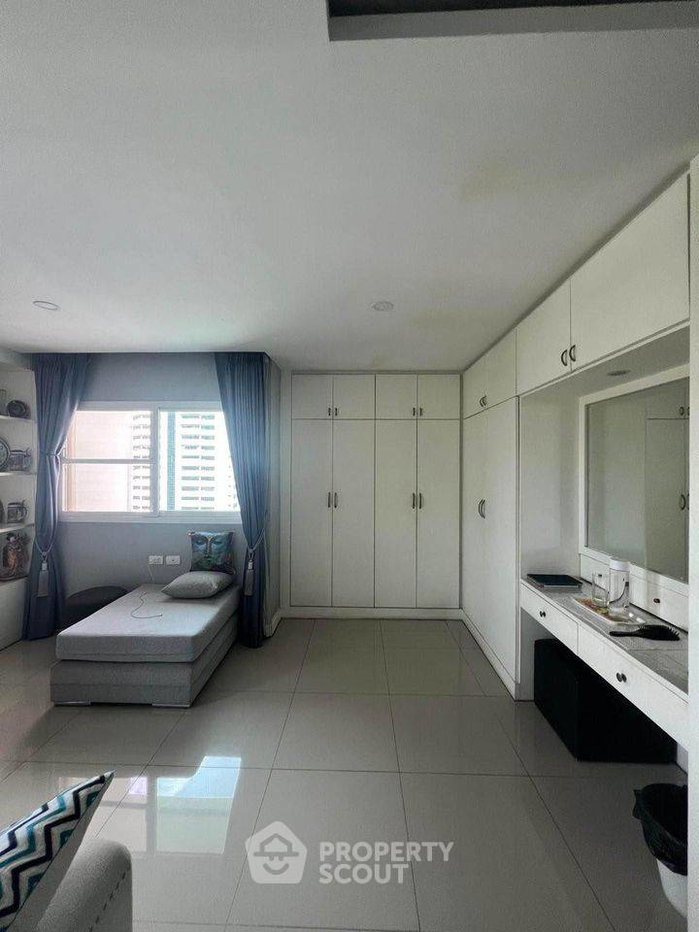 รูป คอนโดให้เช่า 3 ห้องนอน 240 ตร.ม. เรจินท์ ออน เดอะ พาร์ค | ใกล้ MRT เพชรบุรี (ID 1540322) - รูปที่ 2/10