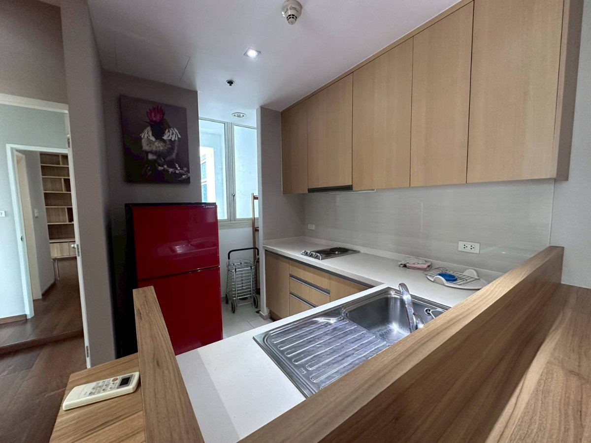 รูป เช่า คอนโด โครงการวิลล่าราชเทวี ขาย 1 bed 1 bath 56 ตรม ห้องสวย ตกแต่งพร้อม วิวดี ทิศตะวันออก มี walk in closet ชั้น17 - รูปที่ 5/13