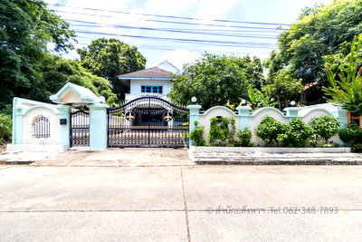 บ้านเดี่ยว เมืองปทุมธานี ปทุมธานี : [ขาย] บ้านเดี่ยวเมืองเอก โครงการ 4 ซอยเอกรัตน์ 1 ใกล้ ม.รังสิต 162 ตร.ว. ทำเลดี พื้นที่กว้าง โครงสร้างเป๊ะ รีโนเวทได้ตามใจคุณ!