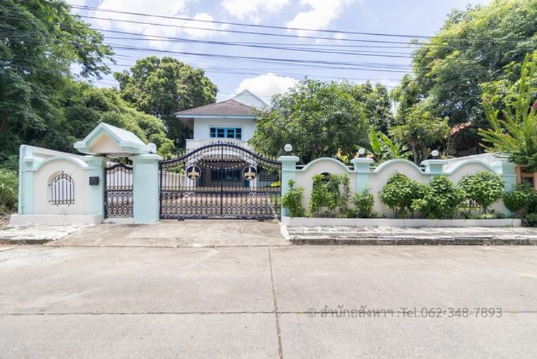 [ขาย] บ้านเดี่ยวเมืองเอก โครงการ 4 ซอยเอกรัตน์ 1 ใกล้ ม.รังสิต 162 ตร.ว. ทำเลดี พื้นที่กว้าง โครงสร้างเป๊ะ รีโนเวทได้ตามใจคุณ!