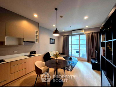 Condos for rent : 2-BR Condo At Baan Klang Krung Siam-Pathumwan, 100m To BTS Ratchathewi (ID 3044008)