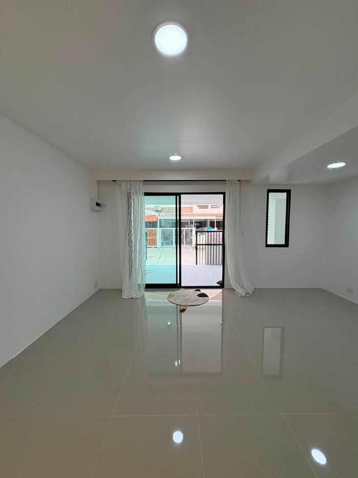 รูป 🚈 ขายด่วน! ทาวน์เฮาส์ 2 ชั้น 🏡 หมู่บ้านร่มรื่นวิลล์ 4 (Muban Romruen Ville 4) | ใกล้ MRT สามแยกบางใหญ่ - รูปที่ 9/19