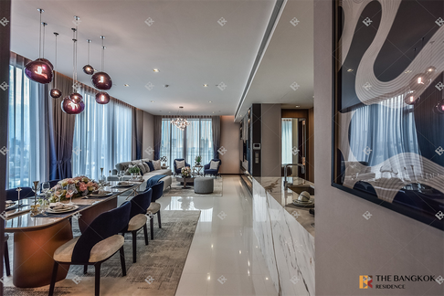 Q1 Sukhumvit คอนโด Luxury ราคาพิเศษ ใกล้ BTS สถานีนานา