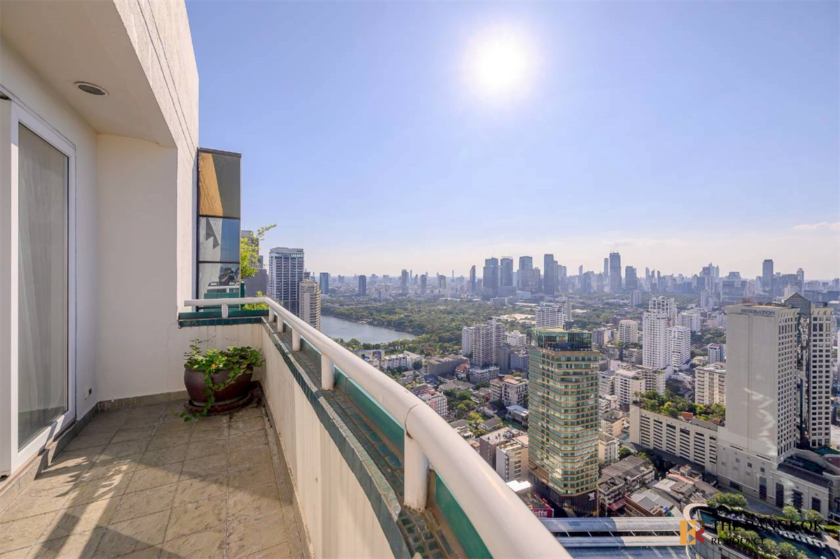 รูป สะดวกสบายกับไลฟ์สไตล์สุด Luxury ลาส โคลินาส คอนโดมิเนียม ใกล้ MRT สถานีสุขุมวิท - รูปที่ 1/10