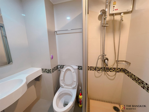 Lumpini Park Riverside Rama 3 Cool Condo, Central City Location
