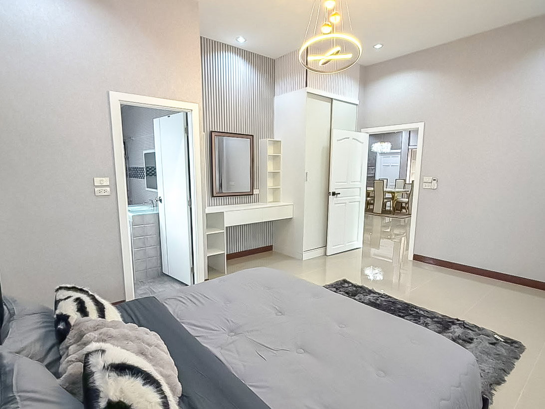 รูป House for Sale Nong Pla Lai East Pattaya 3Bedroom - รูปที่ 10/13