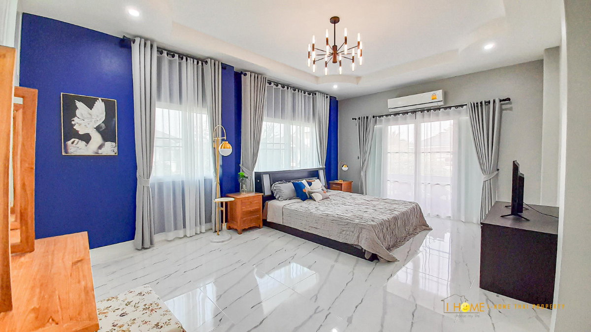 picture 2-Storey Detached House for Rent with Private Swimming Pool - 31/42