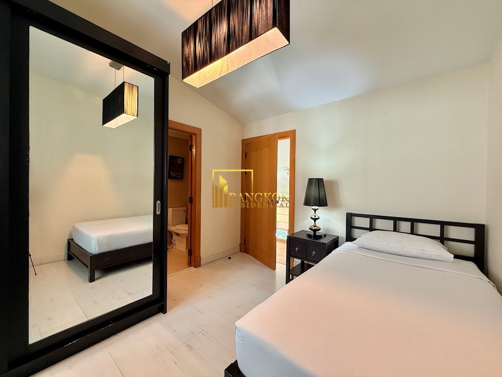 picture Spacious 3 Bed Duplex Serviced Apartment in Sukhumvit 33 - BR30442SA - 26/38