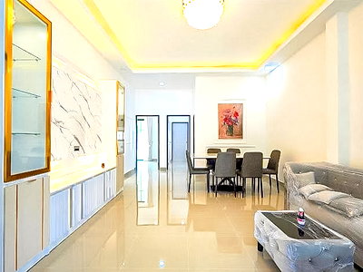 บ้านเดี่ยว บางละมุง ชลบุรี : Luxury House for Sale Nong Pla Lai East Pattaya New 3Bedroom
