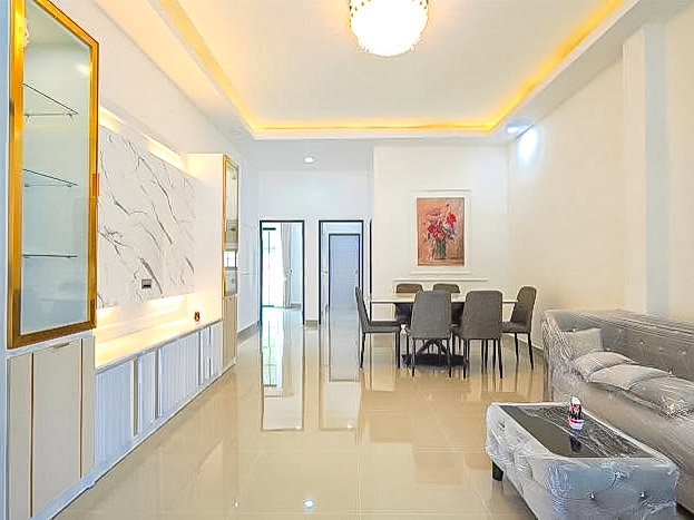 picture Luxury House for Sale Nong Pla Lai East Pattaya New 3Bedroom - 1/14