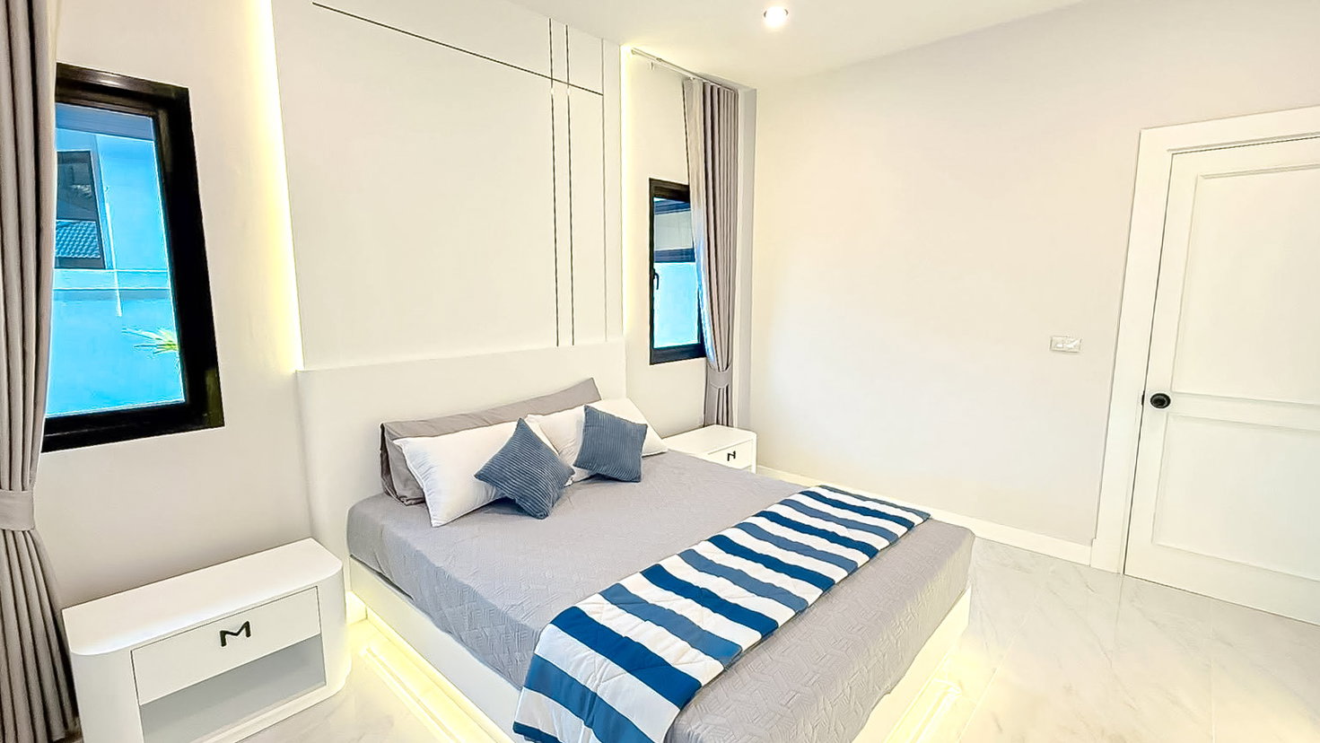picture Luxury Pool Villa for Sale Thung Klom Tan Man East Pattaya - 4/12