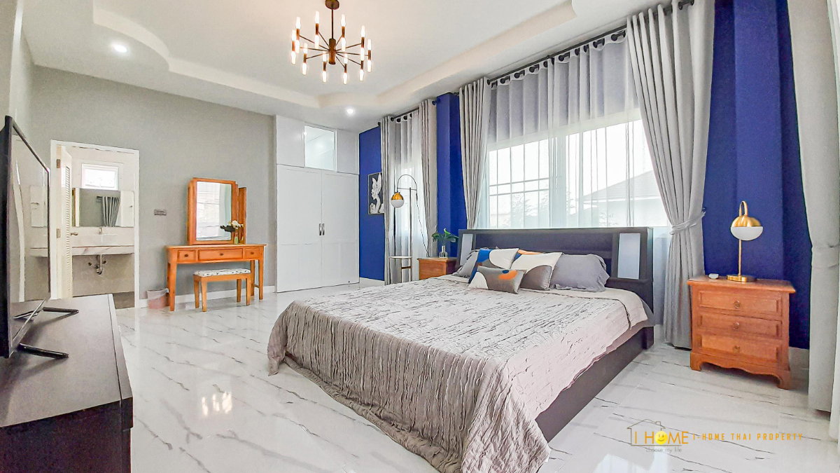picture 2-Storey Detached House for Rent with Private Swimming Pool - 32/42
