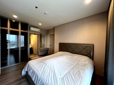 เช่าคอนโด เทสโก้โลตัส รัตนาธิเบศร์ : A2011263 ให้เช่า คอนโด The Politan Rive (เดอะ โพลิแทน รีฟ) ขนาด 50 ตร.ม ชั้น 38