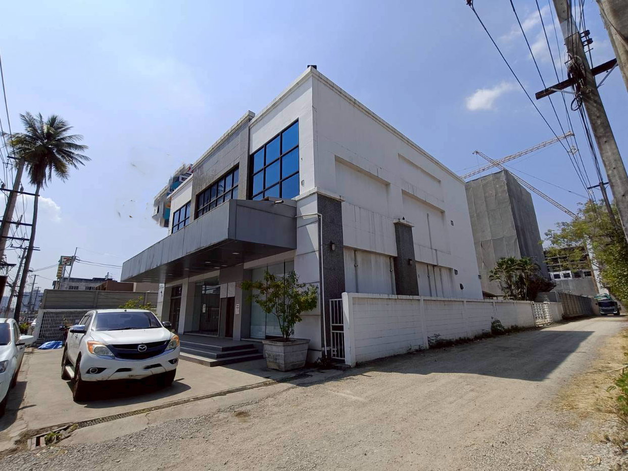 picture OFFICE 200 Sq.w. San Sai Chiang Mai for 20.9M - 1/3
