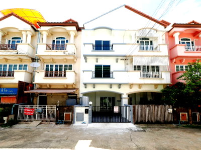 ทาวน์โฮม วิทยาลัยการชลประทาน : ขายทาวน์เฮ้าส์ 3.5 ชั้น ม.สรานนท์ 18 ตร.ว. 4นอน 3น้ำ [ติวานนท์-ปากเกร็ด] ขาย 2.88 ล้านบาท