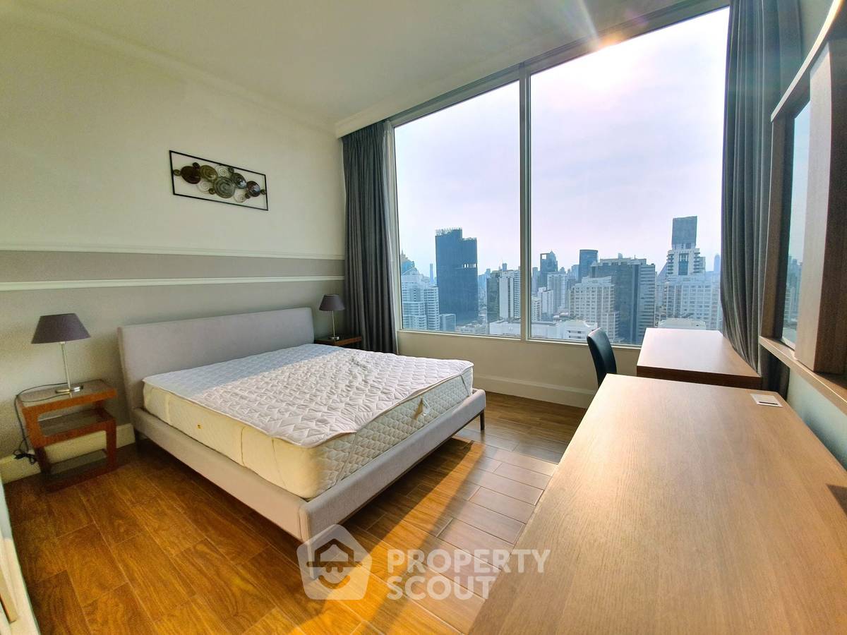 รูป คอนโดให้เช่า 3 ห้องนอน Royce Private Residences ใกล้ MRT สุขุมวิท (ID 2066311) - รูปที่ 11/12
