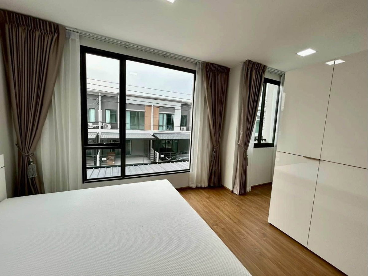 รูป บ้านให้เช่า Townhouse Pleno สุขุมวิท-บางนา 2 พร้อมเข้าอยู่สนใจติดต่อ Line @goodmanpro หรือโทร 0999029 - รูปที่ 13/16
