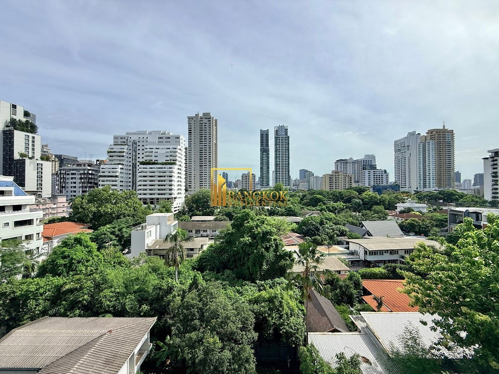 picture Spacious 3 Bed Duplex Serviced Apartment in Sukhumvit 33 - BR30442SA - 5/38