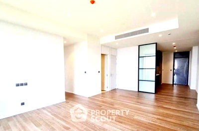 Condos for sale : Pet-Friendly 2-BR Condo At Muniq Langsuan, 15th-Floor Near BTS Ratchadamri (ID 3043544)