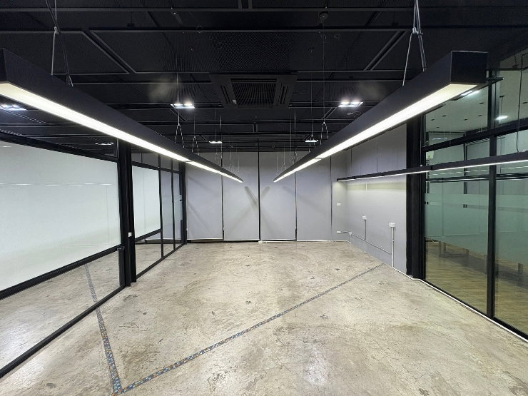 picture ðĢðĢFor rent Garden Office & Waterfront Space 3-stories Sukhumvit 105 (Typing 0974164645, Line: JKJK4645 instead of clicking the blue/green button) - 22/37