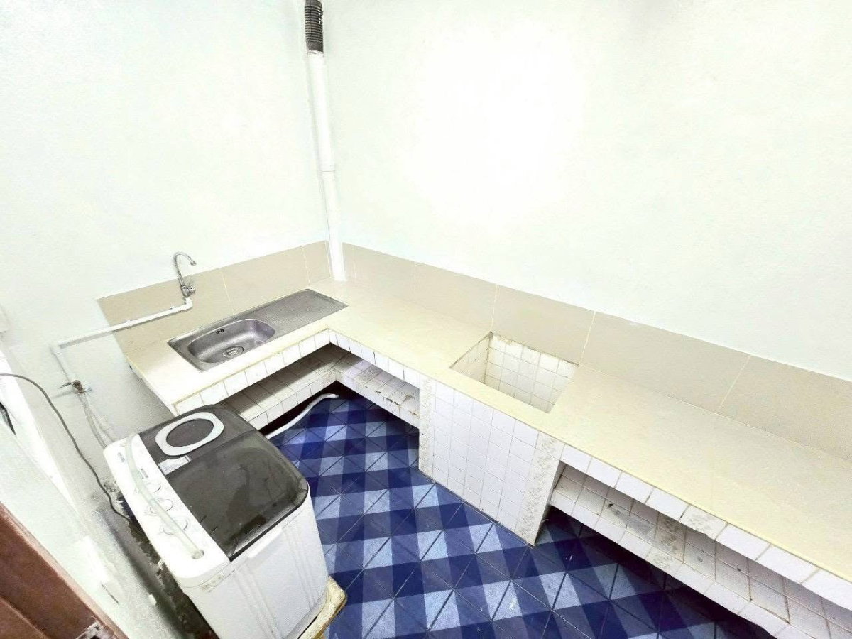 รูป 🏡✨ ให้เช่าทาวน์โฮม 2 ชั้น หมู่บ้านท่าเรือ ซอยวชิรธรรมสาธิต 57 แยก 26 2 ห้องนอน 2 ห้องน้ำ ใกล้ BTS ปุณณวิถี Pet Friendly - รูปที่ 4/8