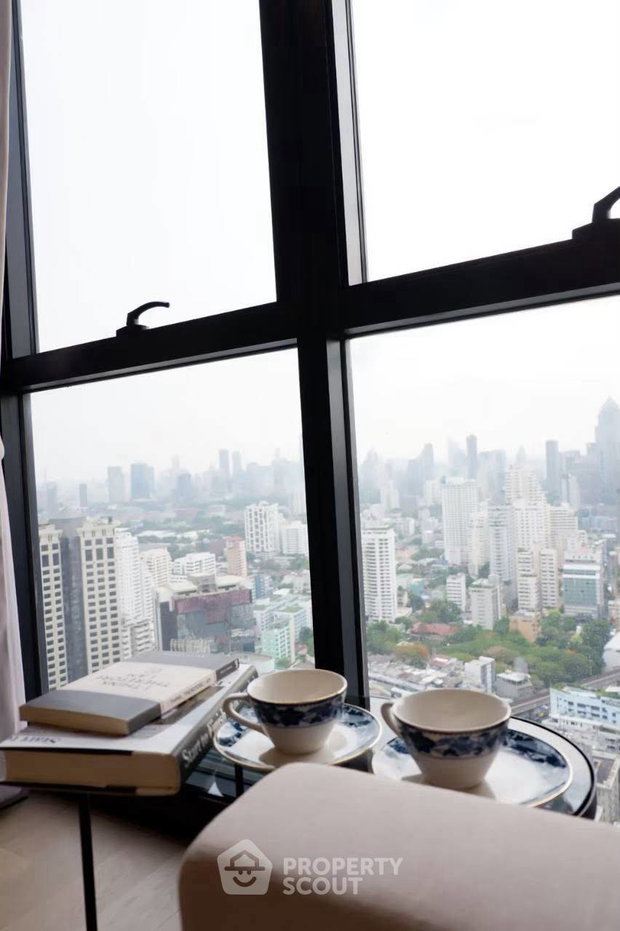 รูป คอนโด 1 ห้องนอน ชั้นสูง 38 จาก Ashton Asoke 31 ตร.ม. ใกล้ MRT สุขุมวิท 70 ม. (ID 3044790) - รูปที่ 1/18