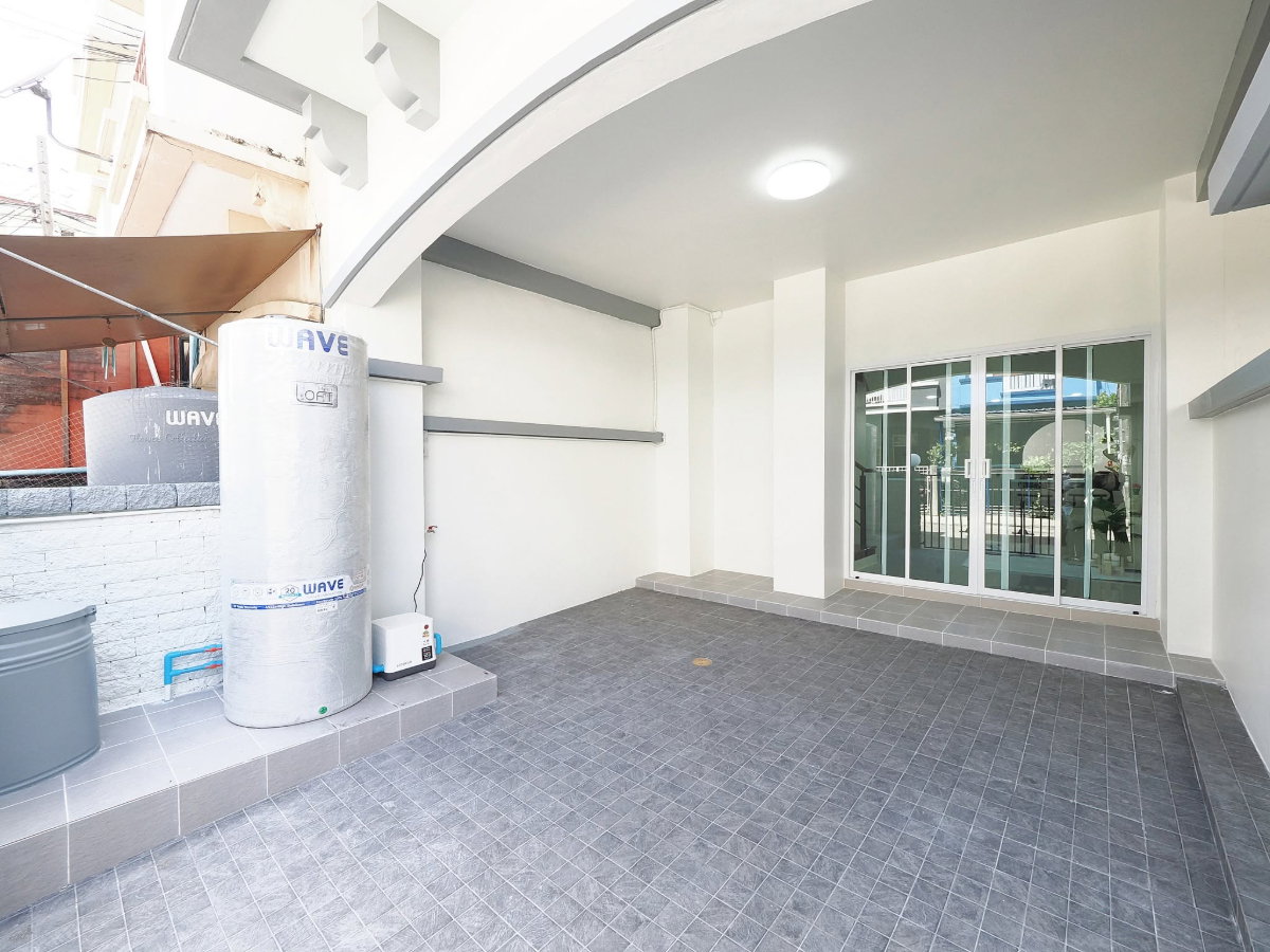 รูป ขายทาวน์เฮ้าส์ 3.5 ชั้น ม.สรานนท์ 18 ตร.ว. 4นอน 3น้ำ [ติวานนท์-ปากเกร็ด] ขาย 2.88 ล้านบาท - รูปที่ 5/56