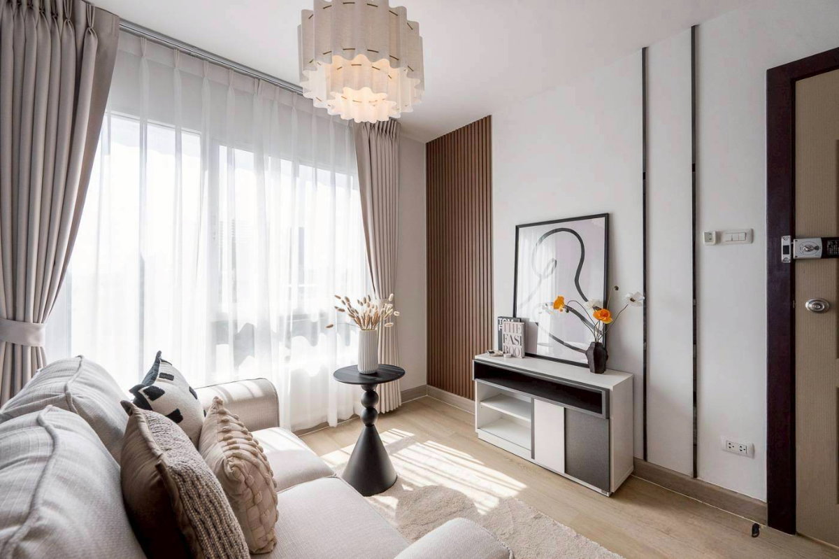 picture Selling The Crystal Condominium, Rewadee 2 | Corner unit with BTS view, only 1.299 million baht. - 4/6