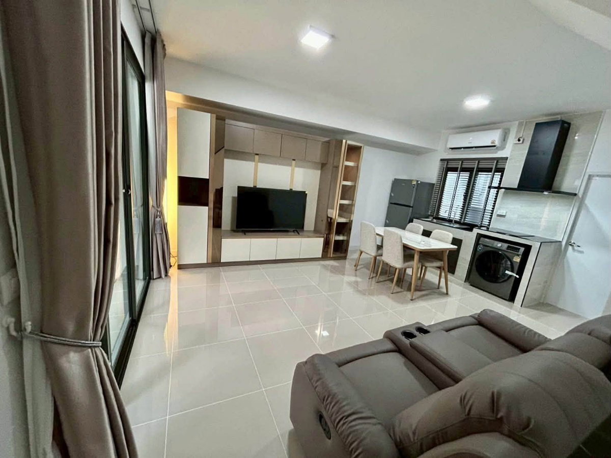 รูป บ้านให้เช่า Townhouse Pleno สุขุมวิท-บางนา 2 พร้อมเข้าอยู่สนใจติดต่อ Line @goodmanpro หรือโทร 0999029 - รูปที่ 7/16