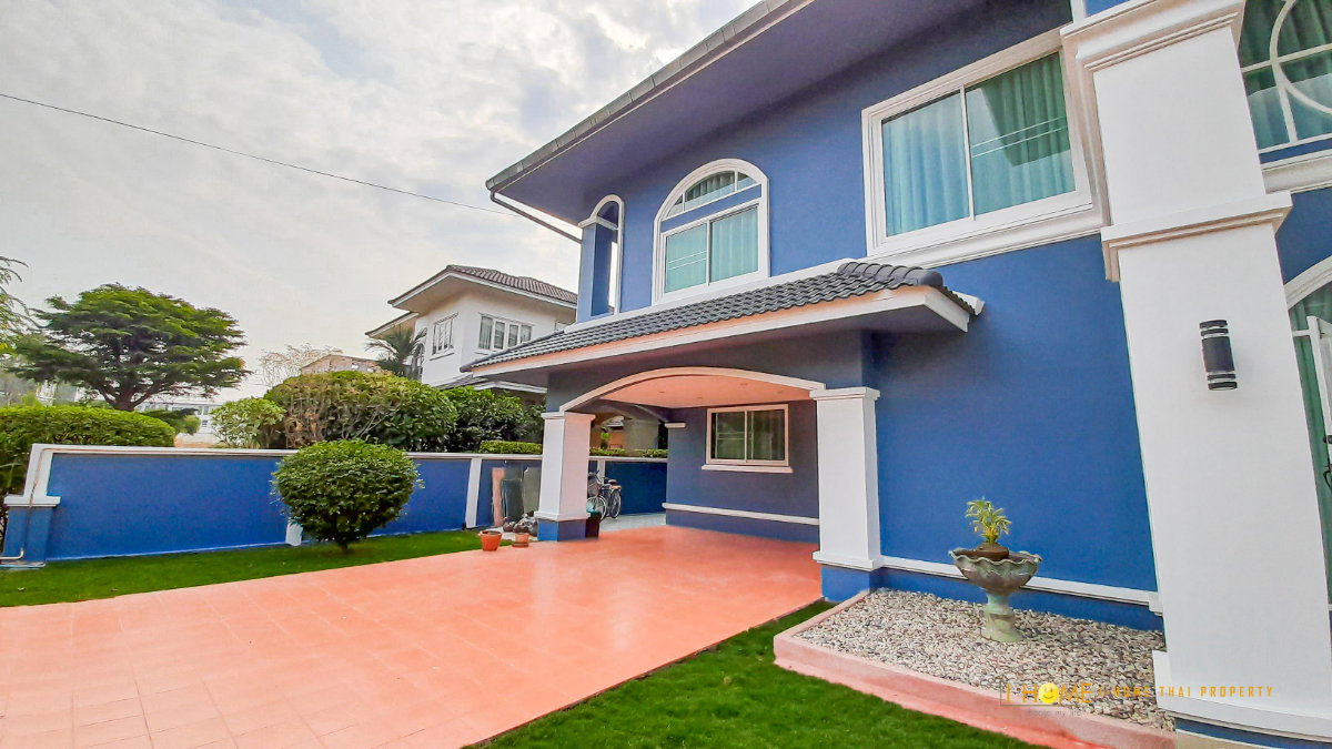 picture 2-Storey Detached House for Rent with Private Swimming Pool - 6/42