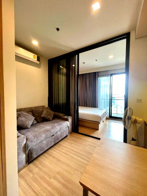 Condos for rent : M1366 Condo for Rent, M Jatujak. Beautiful room, fully furnished, with washing machine. Special price.