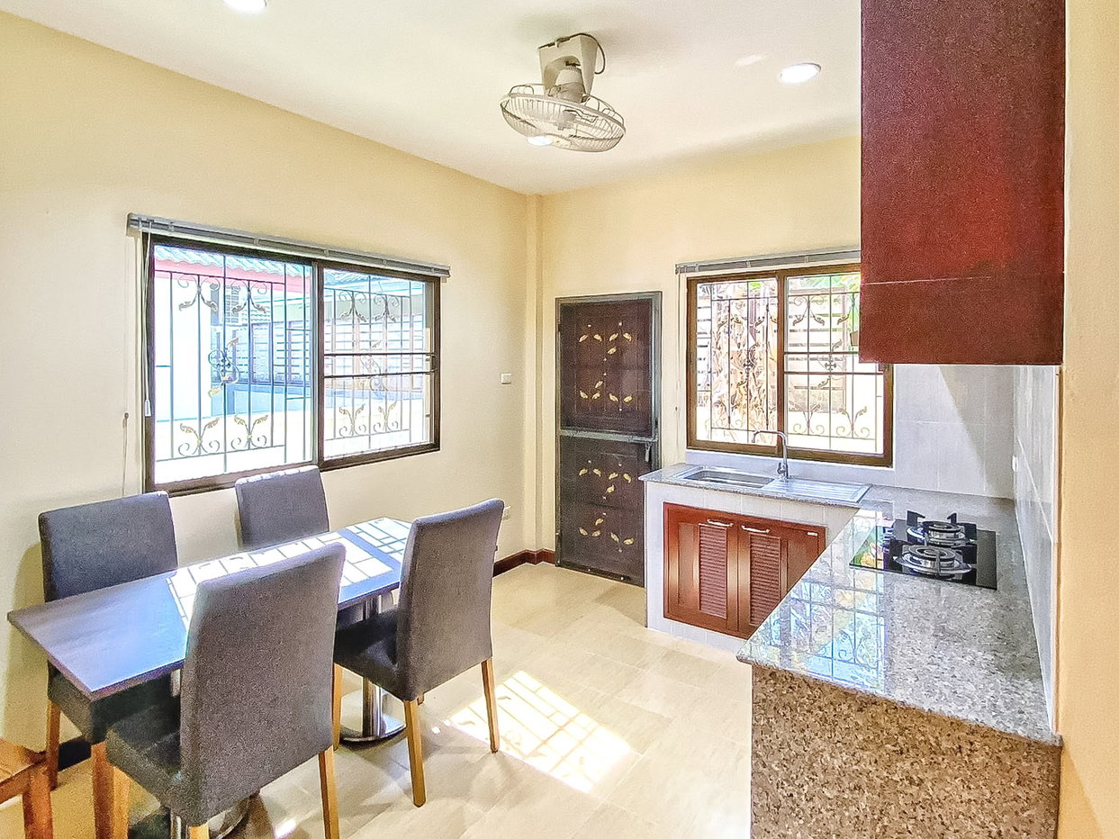 รูป Single Storey House for Sale Nong Pla Lai East Pattaya 3 Bedroom - รูปที่ 2/10