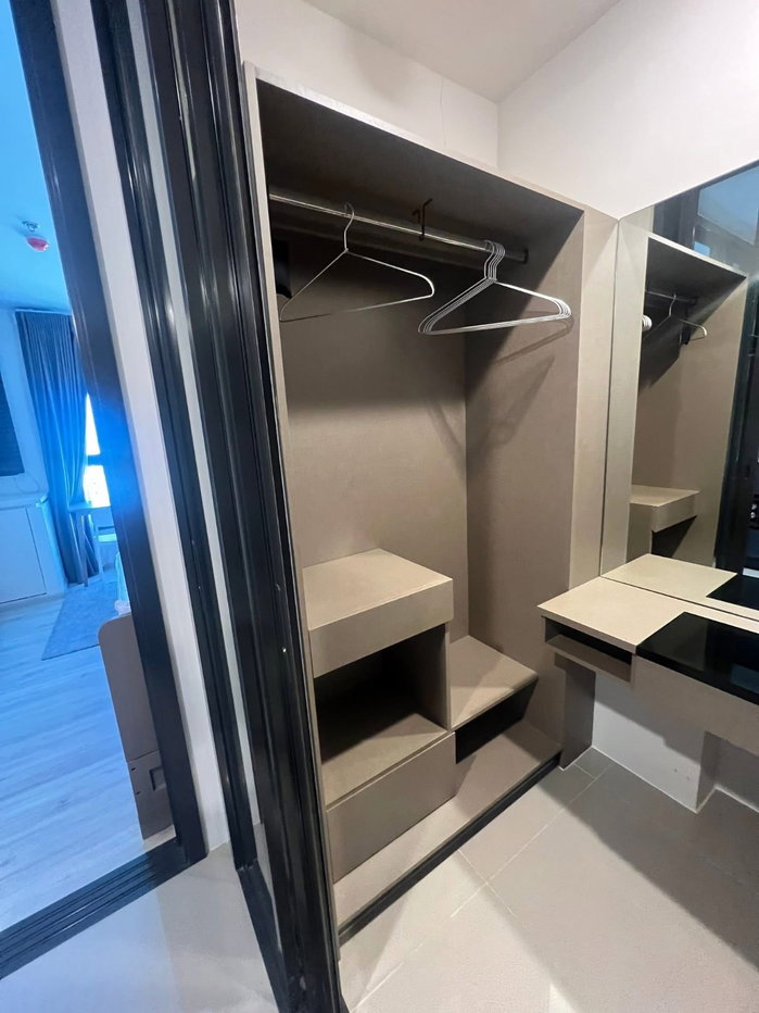 picture ✨ XT Huai Khwang – Stylish high-floor corner unit with beautiful city views and a functional layout. - 11/12